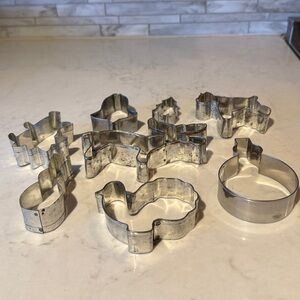 Cookie Cutters set of 8